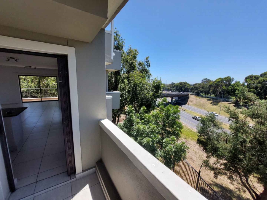 To Let 2 Bedroom Property for Rent in Rondebosch Western Cape